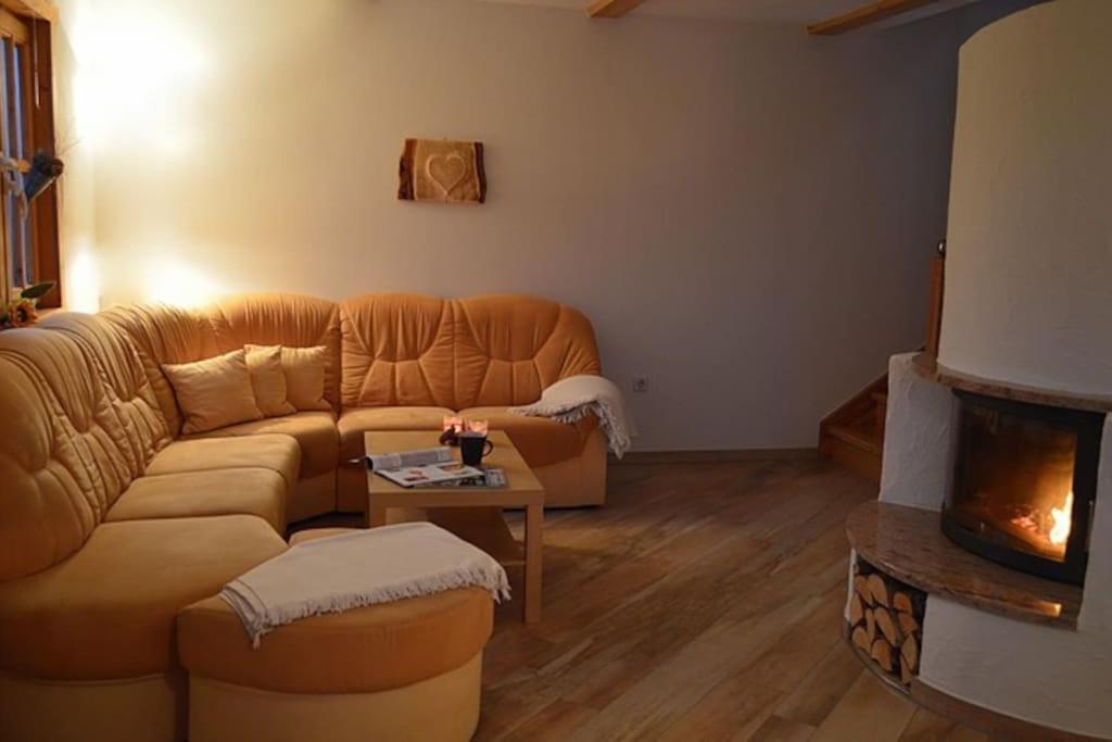 Ferienhaus Sonnenblick Entspannung Mit Sauna Kamin Und Balkon Sonneberg Eksteriør bilde