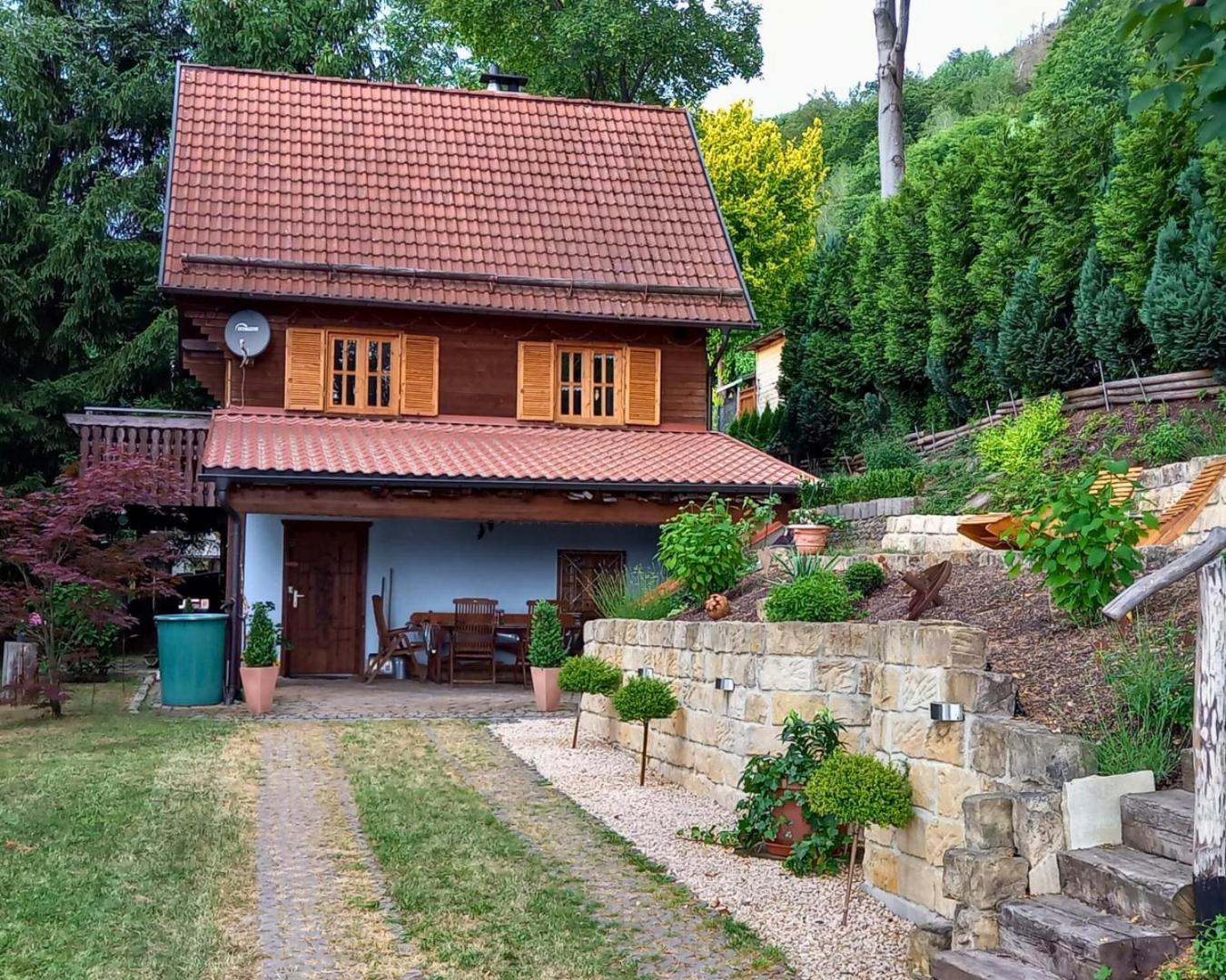 Ferienhaus Sonnenblick Entspannung Mit Sauna Kamin Und Balkon Sonneberg Eksteriør bilde