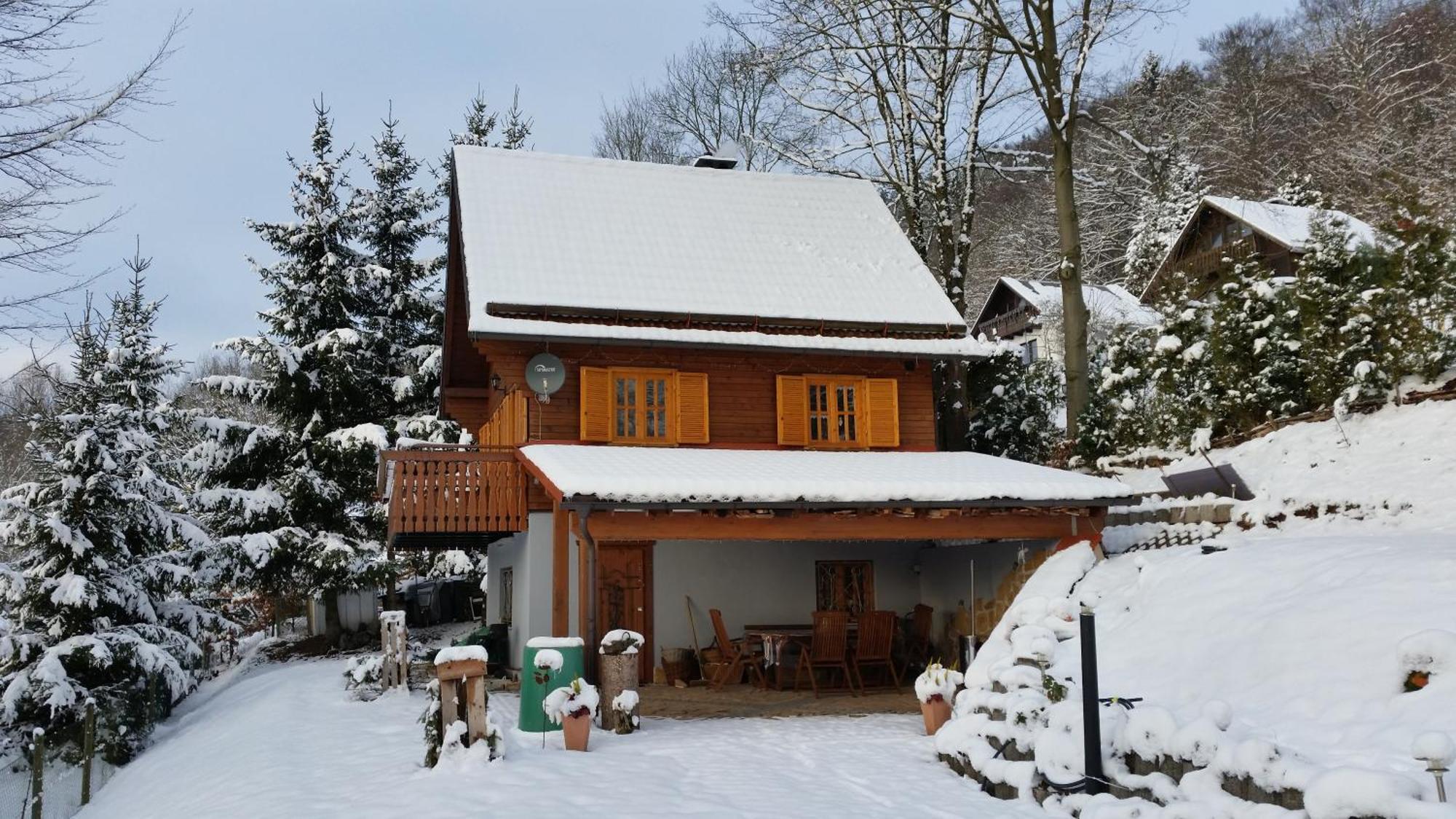 Ferienhaus Sonnenblick Entspannung Mit Sauna Kamin Und Balkon Sonneberg Eksteriør bilde
